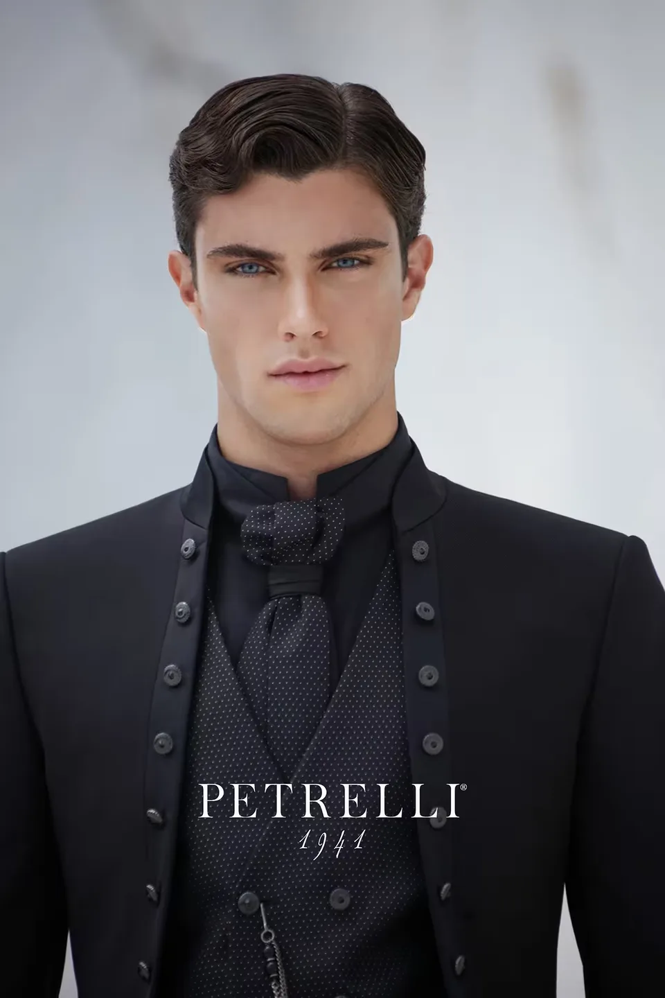 Vestito da sposo elegante Atelier Tussah